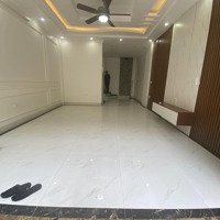 Chính Chủ Cần Bán Nhà Nguyễn Văn Huyên, 36M2, 5 Tầng Ngõ Ô Tô Tránh, Chỉ 6 Tỷ