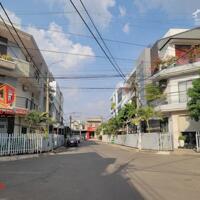 Bán nhà lầu KDC Tân Phong, đường nhựa, vỉa hè lớn, gần Big C, giá rẻ chỉ 4ty150
