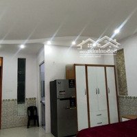 Cho Thuê Phòng Cao Cấpmặt Tiềnđường Số 5 Q8. (30M2) Lầu 1 Full Nt Mới Đẹp