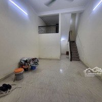 Cho Thuê Nhà Hồ Tùng Mậu, 40M2, 3 Tầng, Xe 3 Gác Qua Nhà. Giá Thuê 8 Triệu