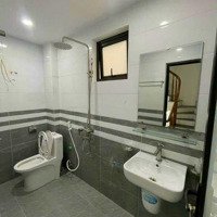 Nhà Gần Trường Fpt Trịnh Văn Bôdiện Tích40M2 X 4 Tầng, Chia 2 Phòng 1 Tầng, Giá Tốt Vị Trí Đẹp Lô Góc