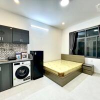 Cho thuê căn hộ cửa sổ lớn, có máy giặt riêng tại 3/2 Quận 10 Gần Đại Học Hoa Sen, Phạm Ngọc Thạch