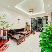 Nhà Mặt Phố Tô Ngọc Vân, Quận Tây Hồ, Diện Tích 169M2, Mặt Tiền 8,6M, View Hồ Tây, Đầu Tư Dòng Tiền