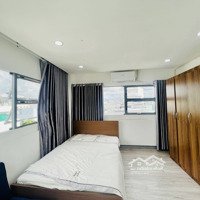 Penthouses Cao Cấp Sẵn Nội Thất, Cửa Sổ Trời Thoáng Mát, 1 Phòng Ngủ.