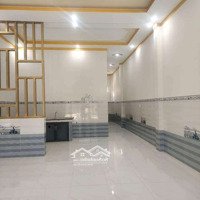 Nhà Kế Chợ Mới Xây 100M2(5×20)Sổ Riêng,Full Thổ Cư, Dân Đông Kín