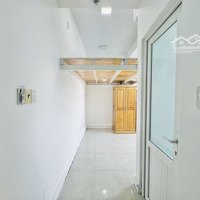 Căn Gác Lửng Full Nội Thất Cửa Sổ Đón Nắng Ngay Công Viên Làng Hoa, Gv