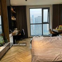 Bán Căn Hộ Penthouse 300M2, 4 Phòng Ngủ Full Đồ, Chung Cư Sky Park Residence. Giá Chuẩn 22 Tỷ