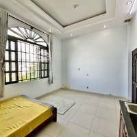 Phòng Cửa Sổ Lớn 30M2, Ngay Lotte Q7