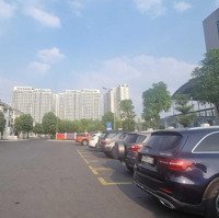 Hàng Ngon! Cho Thuê Nhà Phố 144M2, 5 Tầng Có Thang Máy Tại Vinhomes Quận 9 Giá Tốt