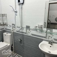 Cho Thuê Nhà Mới Toanh Nguyễn Đình Chính Phú Nhuận 2 Phòng Ngủ2Wc