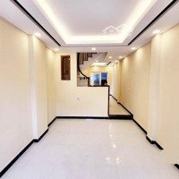 Cho Thuê Nhà Nguyên Căn Hào Nam, Diện Tích 60M2 X 5T, Ô Tô Đỗ Cửa.gía Cho Thuê 16 Triệu/Tháng