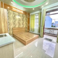 Phòng Ban Công Cống Lỡ Full Nội Thất Rộng 30M2