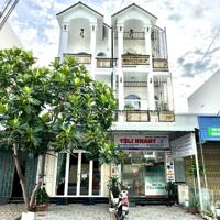 Nhà 2 lầu mặt tiền Trần Minh Sơn kdc Đại Hoc Y Dược, giá 6 tỷ 800tr (TL)