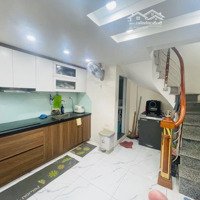 Bán Nhà Mặt Đường Chợ Kim Chung, 5 Tầng, Full Nội Thất, Đường Oto Tránh, 34M2, Gần Chợ Kim Chung