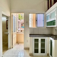 Duplex Ban Công, Máy Giặt Riêng, Sinh Hoạt Khép Kín. Ngay Toà Nhà Etown Cộng Hoà - Tân Bình