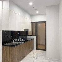 Bán Nhanh Căn Hộ 2 Phòng Ngủ74M2 Sổ Sẵn