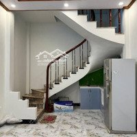 Cho Thuê Nhà Xây Mới Tinh Vừa Hoàn Thiện, 30M2 X 05T , Ngõ 302 Lê Duẩn, Đống Đa, 04 Phòng Ngủ Giá 15 Triệu