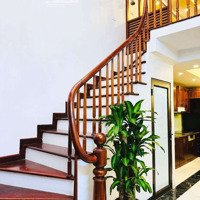 Nhà Gần Lăng Bác 15M Ra Ô Tô Tránh, Sát Phố, Nội Thất Đẹp 46M2*5T