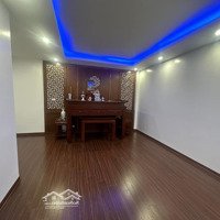 Bán Nhà Tại Phố Lạc Long Quân- Diện Tích 89M2 - 2 Thoáng Trước Sau - Ô Tô Vào Nhà - Giá Nhỉnh 17 Tỷ