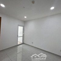 Bán Căn 2 Phòng Ngủ 2 Vệ Sinhtầng Thấp_ Căn Góc- Giá Bán 2 Tỷ 550 Triệu- View Hồ Bơi