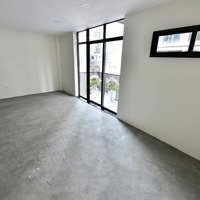 Cho Thuê Nhà Riêng Đống Đa 120M2X5T, Lô Góc 3 Mặt Tiền, Ngõ Rộng Ô Tô Tránh, Có Thang Máy - 38 Triệu/Th