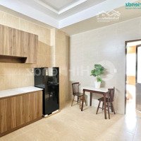 Căn Hộ 1 Phòng Ngủbancol Cửa Sổ - Máy Giặt Riêng - Thang Máy Hầm Xe - Gần Vòng Xoay Phú Lâm, Phạm Văn Chí