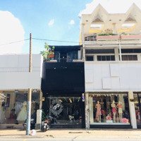 Mặt Tiền Ông Ích Khiêm. Khu Showroom - Shop Thời Trang.