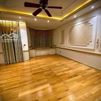 Cho Thuê Nguyên Căn (Hiện Đang Làm Spa) Gần Hết Hạn Hợp Đồng