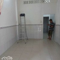 Nhà Đẹp 3.2X10M Lầu 1 Phòng Ngủrộng 2 Vệ Sinh Gần Công Viên Làng Hoa