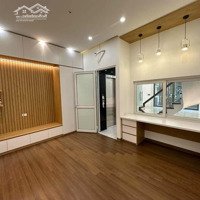 Cho Thuê Nhanh Nhà Siêu Đẹp Khu Phân Lô Phố Hoàng Cầu: Diện Tích: 60M2X5T. Ôtô Vào Nhà, Giá Thuê Chỉ 20 Triệu/Th