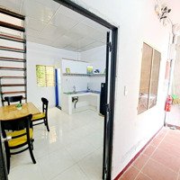 Nguyên Căn Gác Suốt 48M2, Sẵn Nội Thất, Không Giới Hạn Người Ở, Cho Nuôi Thú Cưng Tại Bình Thạnh