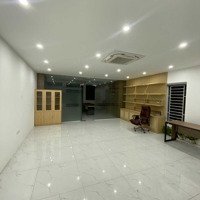 ( Ảnh Thật) Văn Phòng 80M2 Tại Ngã Tư Sở, Giá Chỉ 16 Triệu - Có Chia Sẵn Phòng, Sẵn Nội Thất