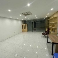 ( Ảnh Thật) Văn Phòng 80M2 Tại Ngã Tư Sở, Giá Chỉ 16 Triệu - Có Chia Sẵn Phòng, Sẵn Nội Thất