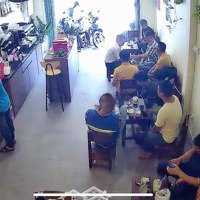 Sang Quán Cafe Mặt Bằng Kinh Doanh - Ngay Vị Trí Đẹp Nhất Quận 4 -