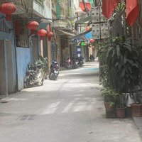 Nhà Mặt Ngõ Thông. Kinh Doanh. Ô Tô Đỗ Cửa. 100M2 - 4 Tầng.mặt Tiền5,5M. Đường Trường Chinh