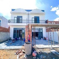 Em Còn Đúng Cặp Nhà 1 Lầu 95M2,Sổ Riêng Thổ Cư,Gần Bên P Bửu Long.