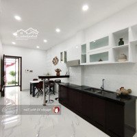 Ngang Hiếm -Hẽm Xe Hơivào Ở Ngay Khu Đẹp, Sang Nguyễn Thị Minh Khai, Quận 1.Diện Tích6X 14M, 4 Tầng Chỉ 16 Tỷ