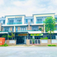 Chính Chủ Cần Bán Căn Shophouse 120M2 Tại Vsip Giá Rẻ Bất Ngờ