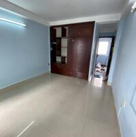 Cho thuê rẻ phòng trọ 30m2 sạch thoáng mát CMT8 Quận 3 TP.HCM