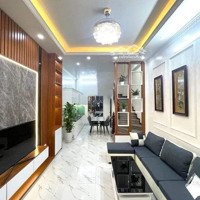 Nhà Đẹp Ở Ngay Phố Thụy Khuê Chủ Tặng Full Nội Thất Cho Khách Mua Về Ở Ngay