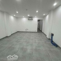 Cho Thuê Nhà Mặt Tiền Ngay Sân Bay Tân Sơn Nhất - Diện Tích: 600M2, 70 Triệu