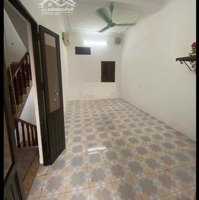 Cho Thuê Nhà Mặt Ngõ Tân Mai: 50M2, 3 Tầng, 10 Triệu