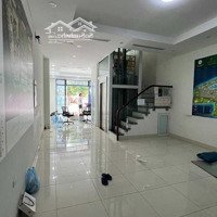 Cần Cho Thuê Căn Shophouse 5 Tầng Hoàn Thiện Đẹp, Giá Bán 20 Triệu/Th