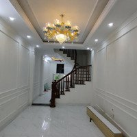 1 Căn Duy Nhất, Xây Độc Lập 40M2*4,5T Ngõ Thông Ôtô Đỗ Cạnh, Nhà Nằm Ngay Sau Bưu Điện Hà Đông