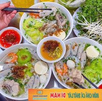 Do Sức Khoẻ Dì Cần Sang Lại Quán