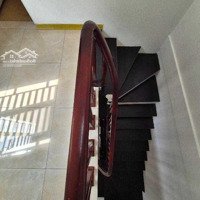 Bán Nhà Tân Mai, Ngõ Rộng Thông, Ôtô Đỗ Cửa, 35M2 Sổ Đỏ Giá Bán 5.65 Tỷ