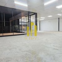 Văn Phòng 140M2 - Sàn Trống Đẹp - Giá Bán 30 Triệu