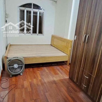 Cho Thuê Nhà Đẹp Nguyên Căn Full Đồ 55 Bạch Đằng 25M2X 5 Tầng, Thoáng.