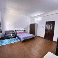 Studio Cửa Sổ Rộng 35M2 - Full Nội Thất - Rộng Rãi Thoáng Mát