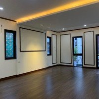 Hơn 7 Tỷ Có Nhà 6 Tầng Thang Máy 42M2 Đối Diện Royal City